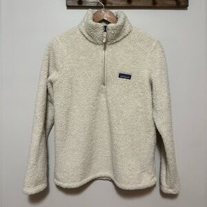Cream colored furry Patagonia quarter zip Size M